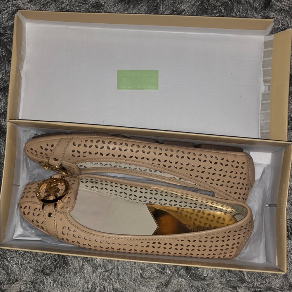 Flats MK
